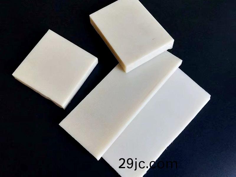 尼(ni)龍塑(su)料麵(mian)闆(ban)好不好(hao)？材(cai)料優(you)點(dian)！